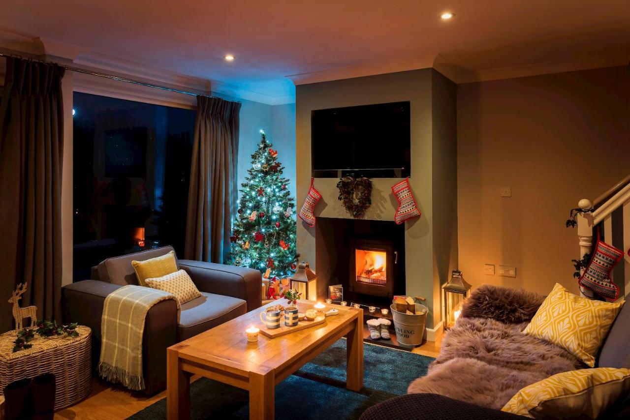 Kingfisher Hot Tub & Log Burner House On Premium Lakeside With Resort Facilities St Columb Major ภายนอก รูปภาพ